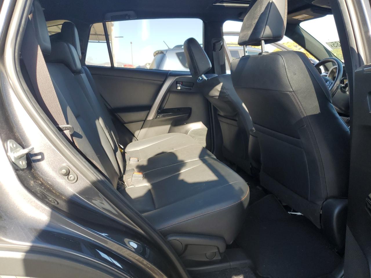 JTMNFREV0HJ706274 TOYOTA RAV4 2017
