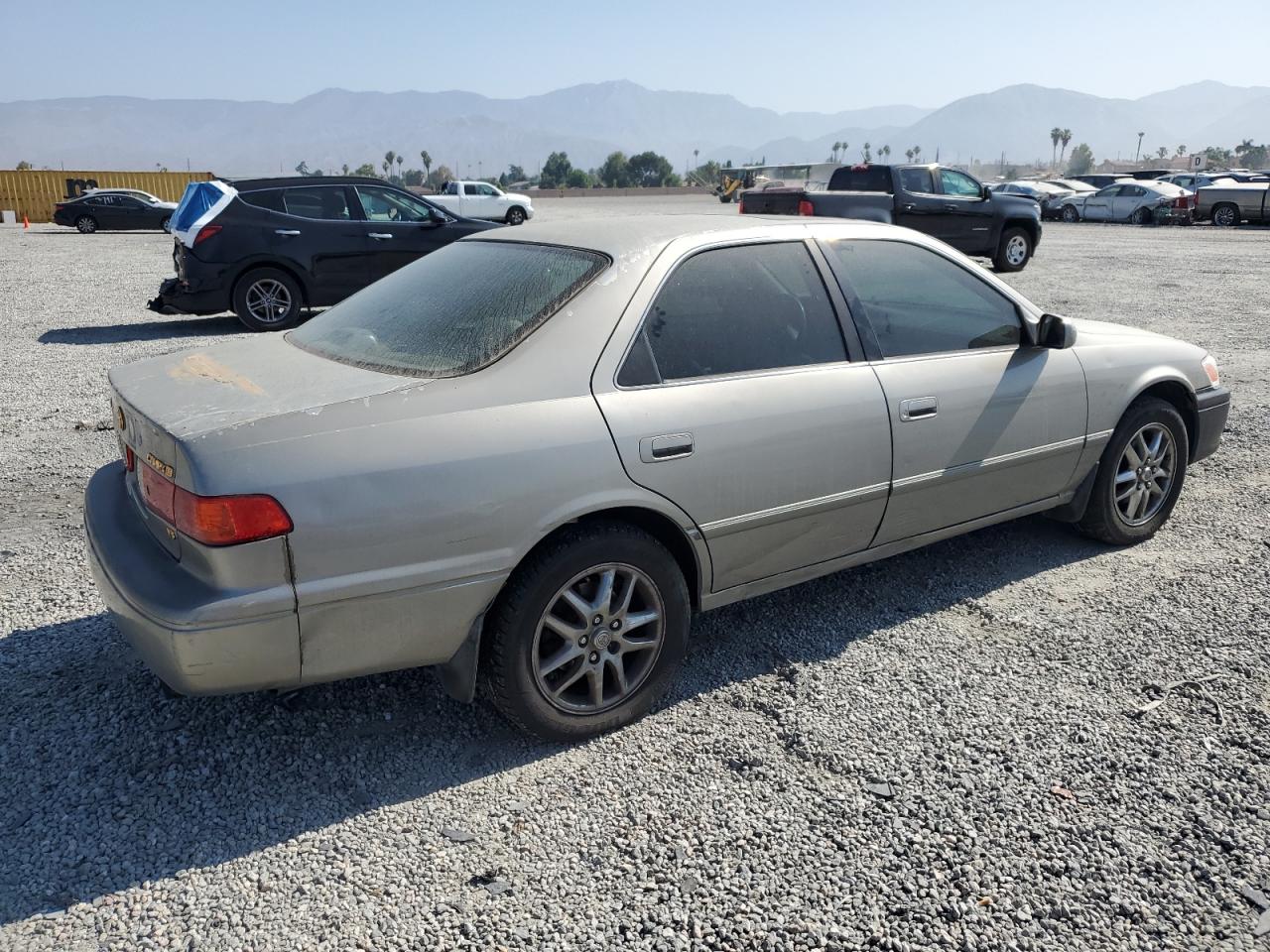 TOYOTA CAMRY 2000 VIN JT2BF28K6Y0265311 фото 3