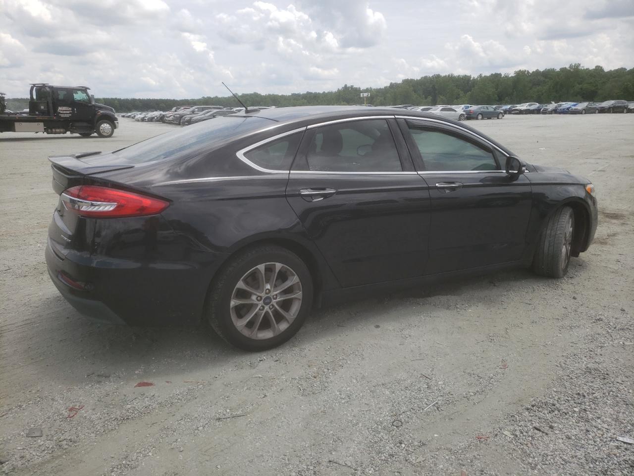 3FA6P0SU7KR156969 FORD FUSION 2019