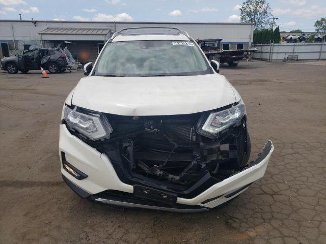 NISSAN ROGUE 2018 Белы
