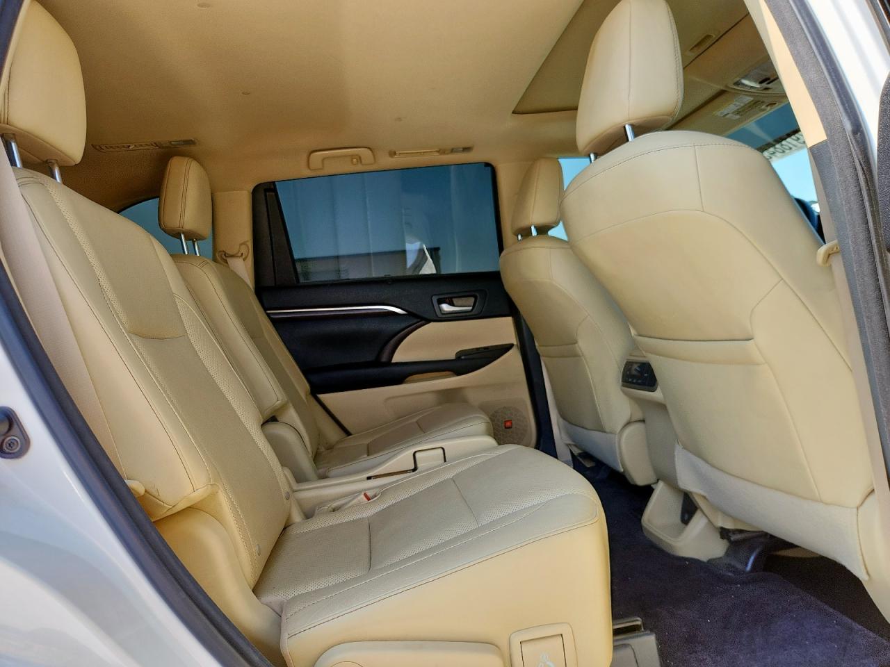 2015 Toyota Highlander Limited VIN: 5TDYKRFHXFS068858 Lot: 57918845