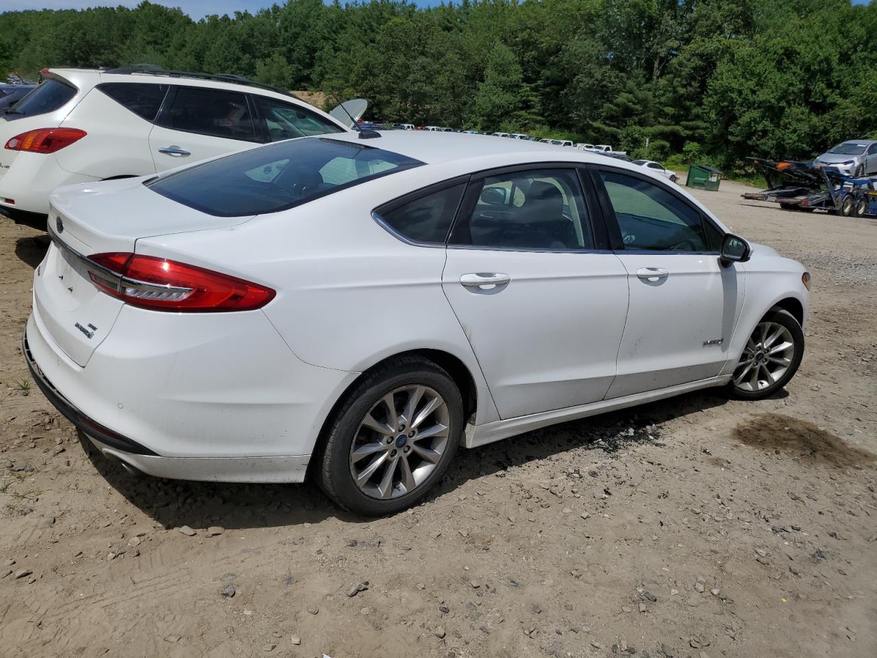 3FA6P0LU8HR325792 FORD FUSION 2017
