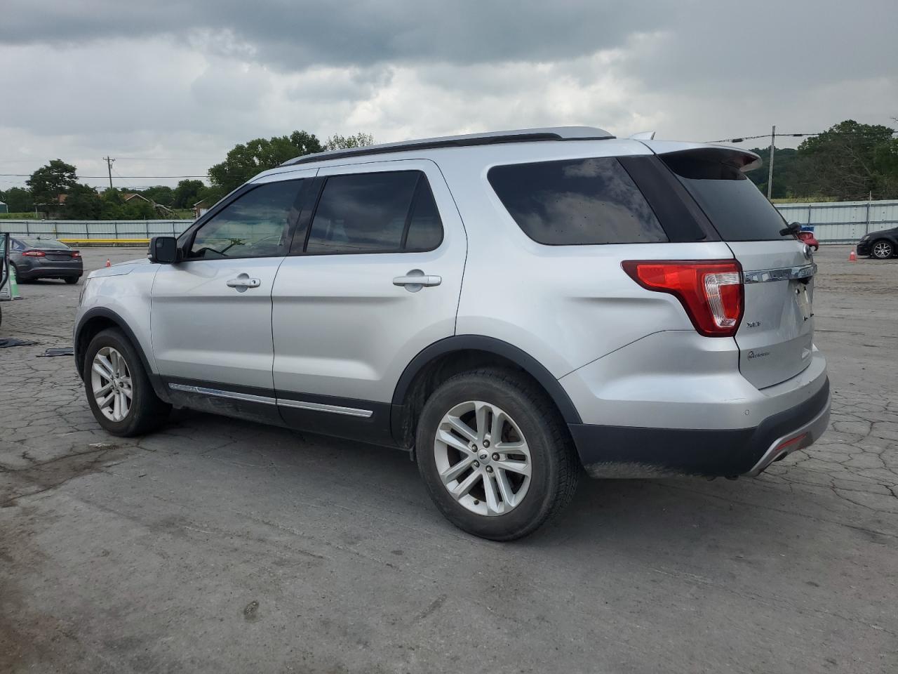 2017 Ford Explorer Xlt VIN: 1FM5K7DHXHGD49027 Lot: 63008735