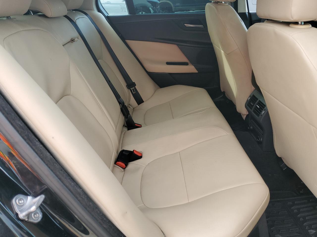 2017 Jaguar Xe VIN: SAJAR4BG2HA975389 Lot: 61852115