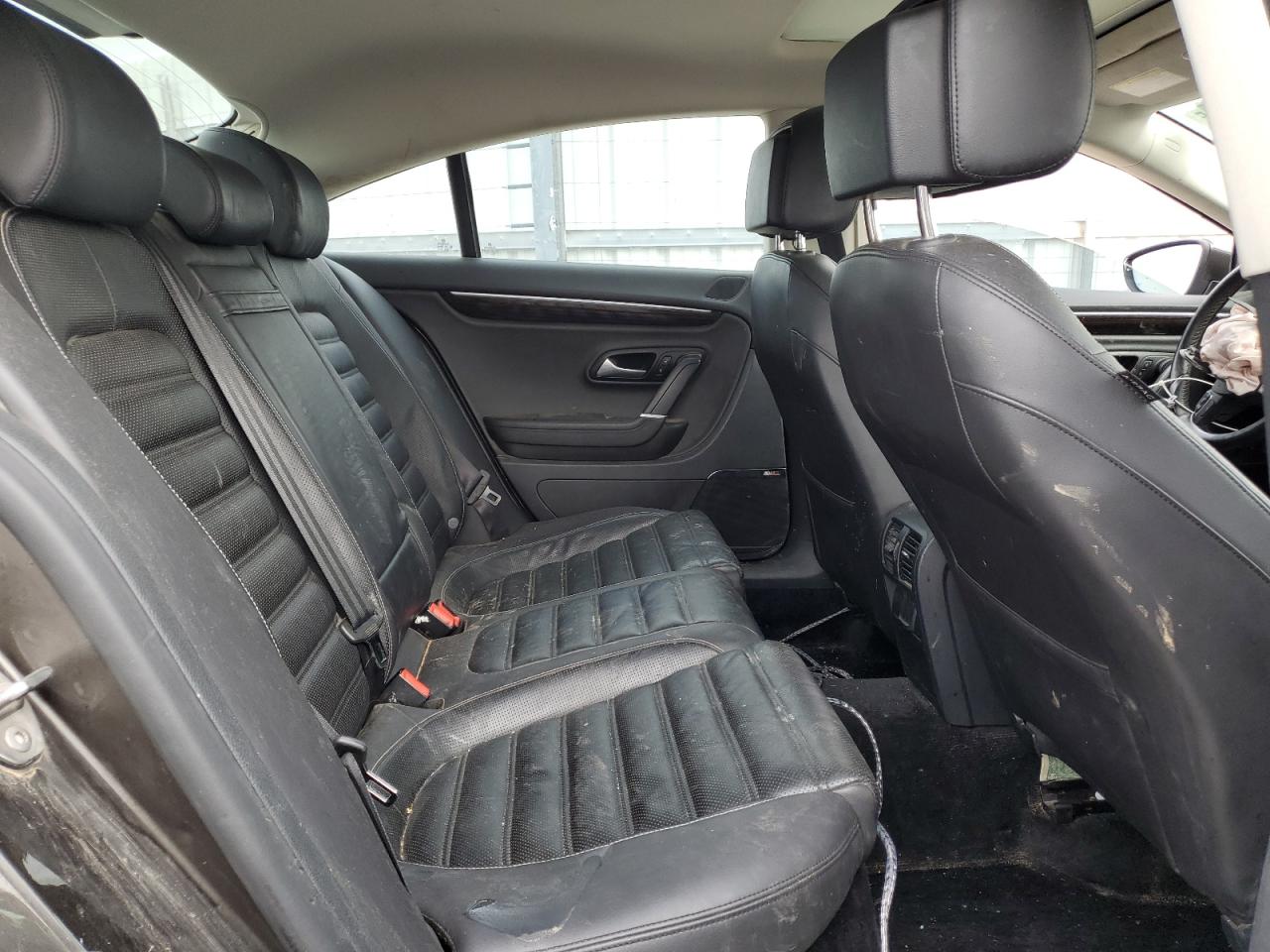 2013 Volkswagen Passat CC - Image 10