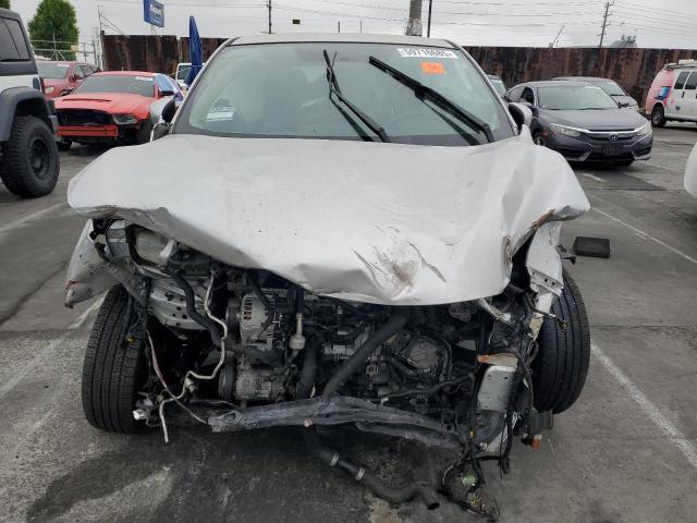  NISSAN ROGUE 2019 Srebrny