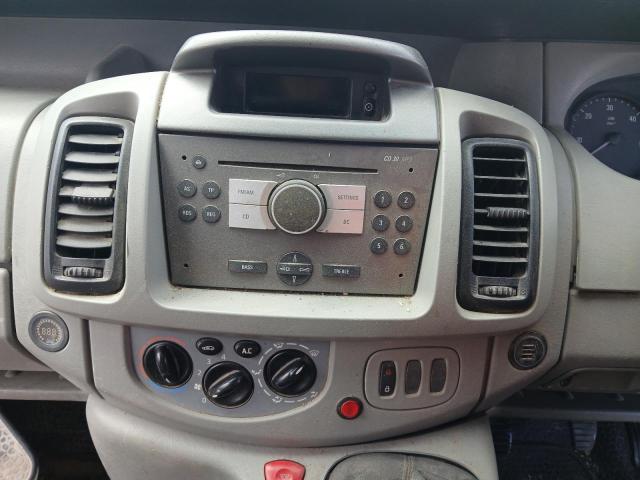 2009 VAUXHALL VIVARO 270