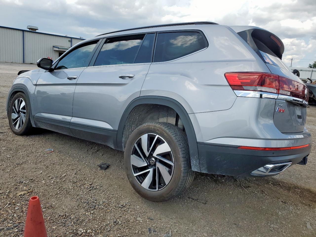 VOLKSWAGEN ATLAS 2024 VIN 1V2WR2CA4RC545094 zdjęcie 2