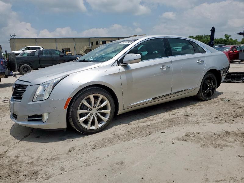  CADILLAC XTS 2017 Srebrny