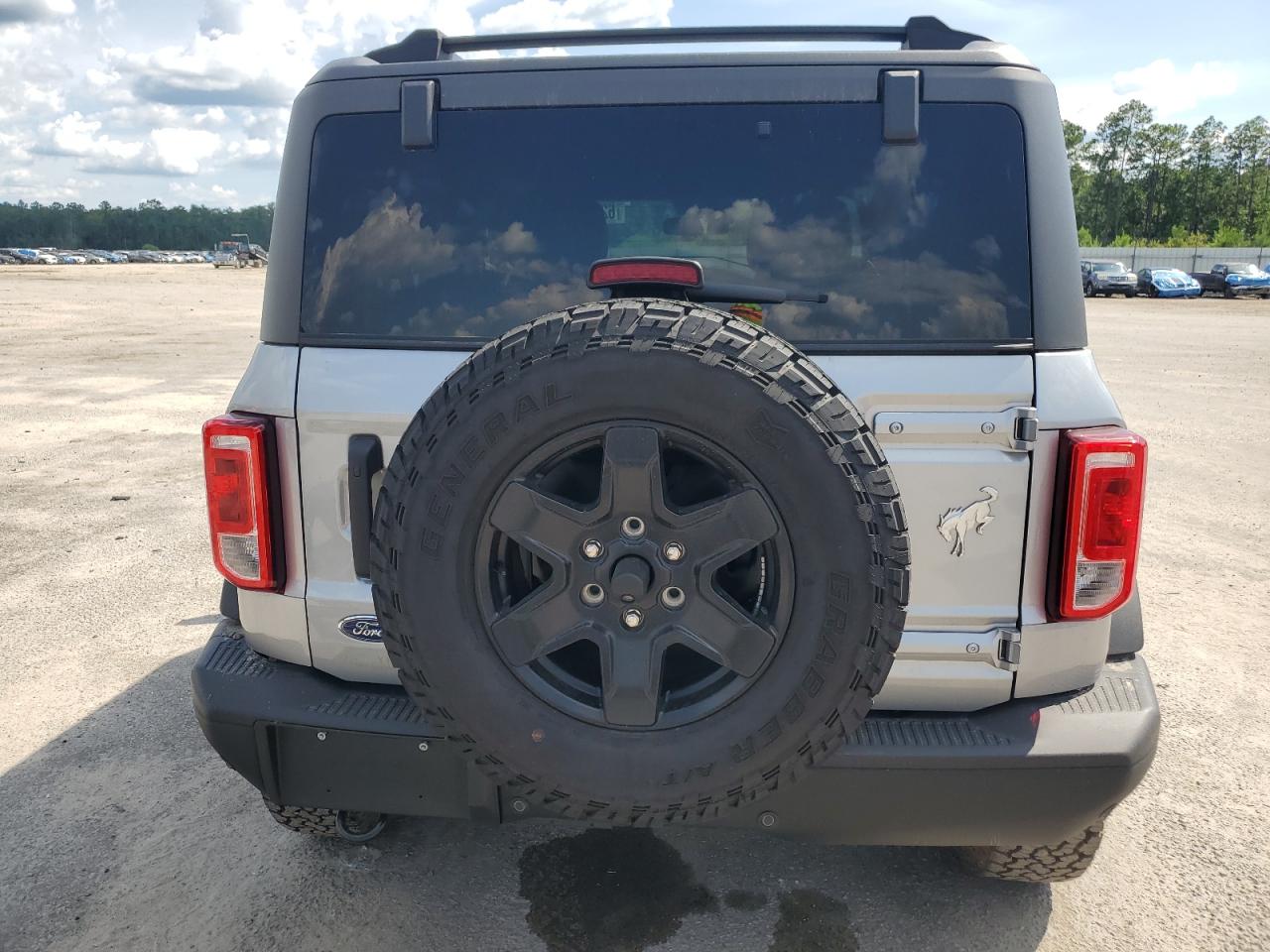 2024 Ford Bronco Black Diamond VIN: 1FMDE1AH6RLA92185 Lot: 62138115