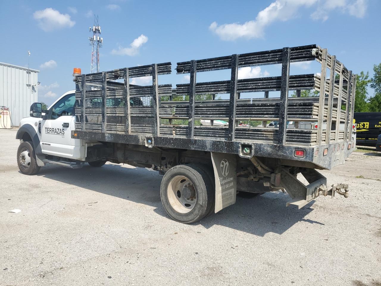 FORD F550 2020 VIN 1FDUF5GT4LDA08916 фото 2