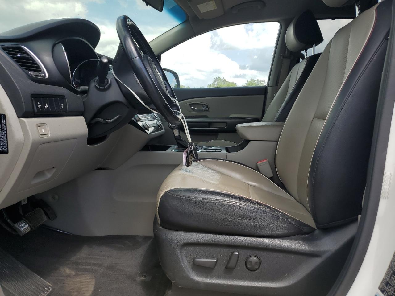 2019 Kia Sedona Lx VIN: KNDMB5C13K6530878 Lot: 61878325