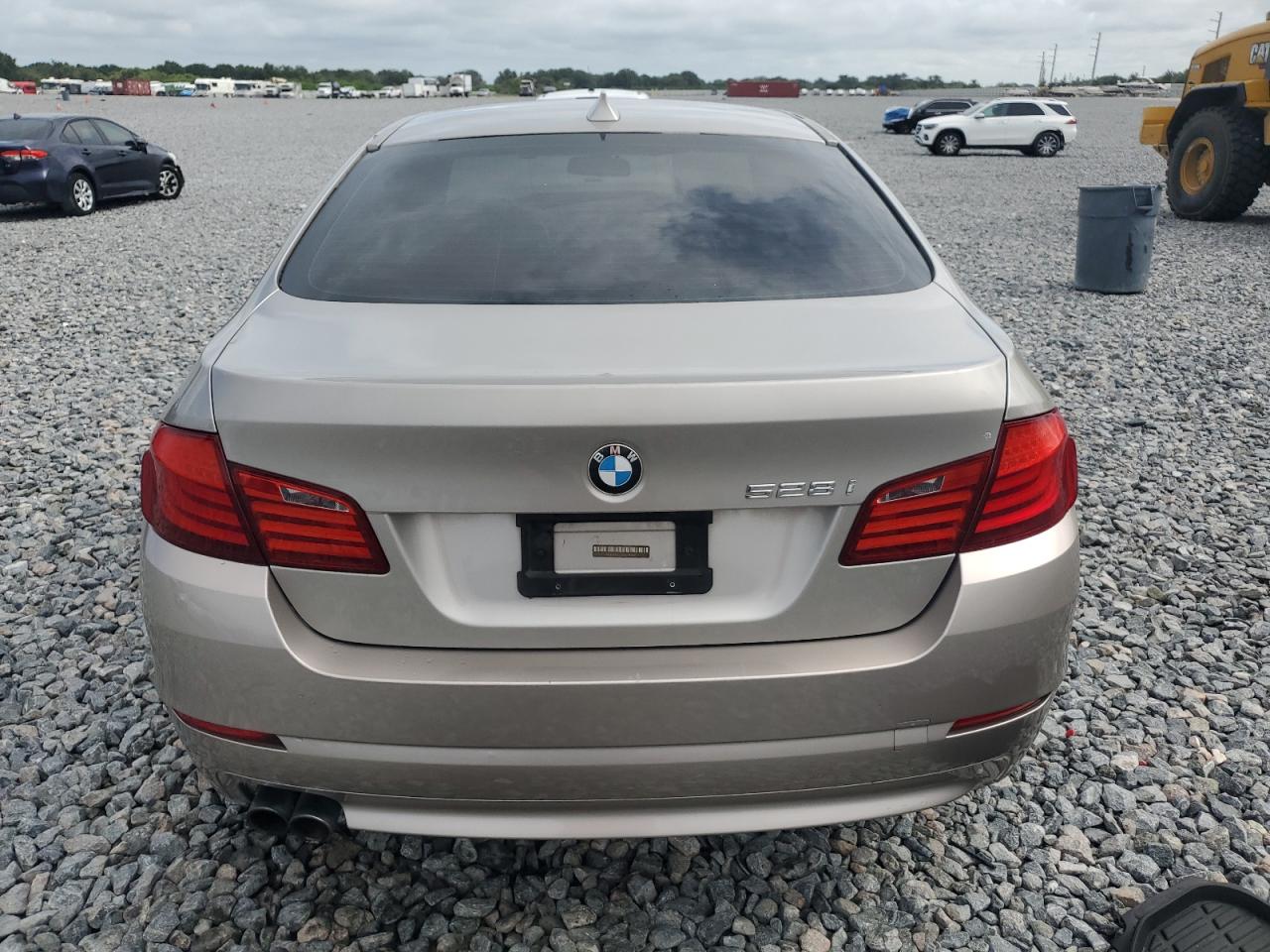 2011 BMW 528 I VIN: WBAFR1C50BC741017 Lot: 62715535