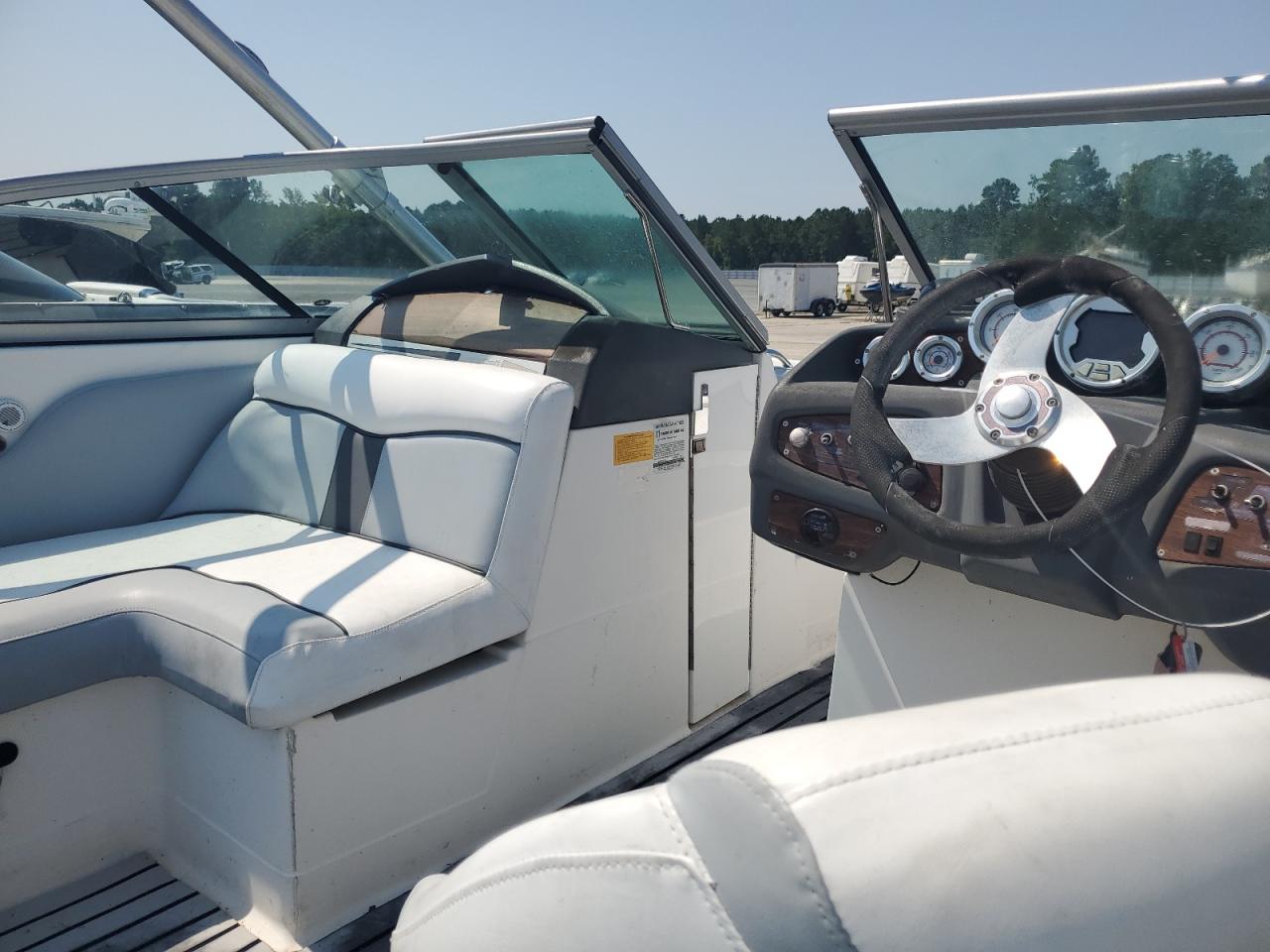 MASTERCRAFT BOAT 2009 VIN MBCBRAA6B809 photo 5