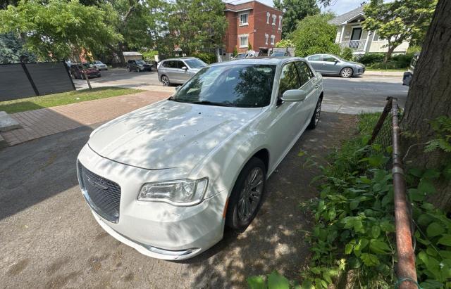  CHRYSLER 300 2017 White