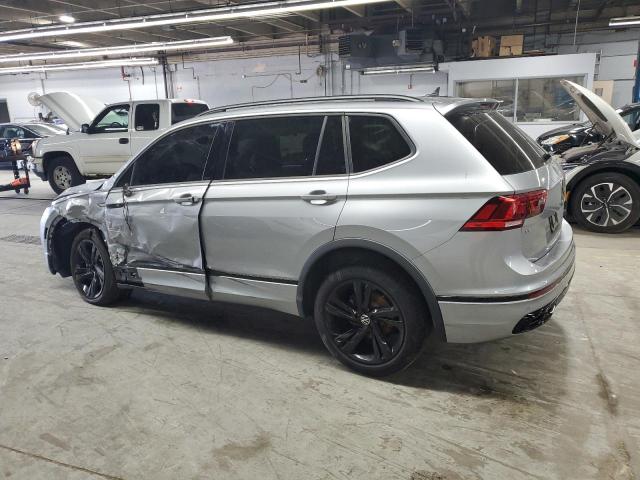  VOLKSWAGEN TIGUAN 2024 Серебристый