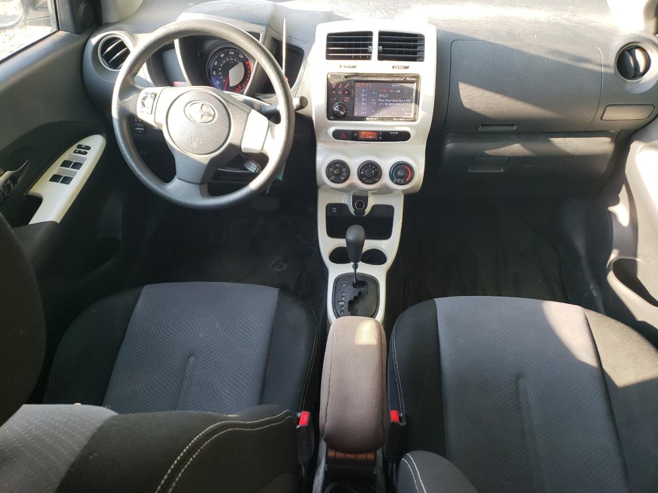 TOYOTA SCION 2012 VIN JTKKU4B42C1015840 фото 8