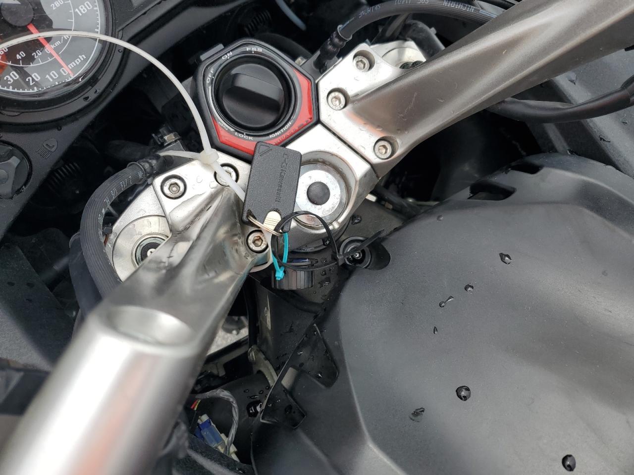 jkbzgnc17da022135 JKBZGNC17DA022135 2013 Kawasaki Zg1400 C