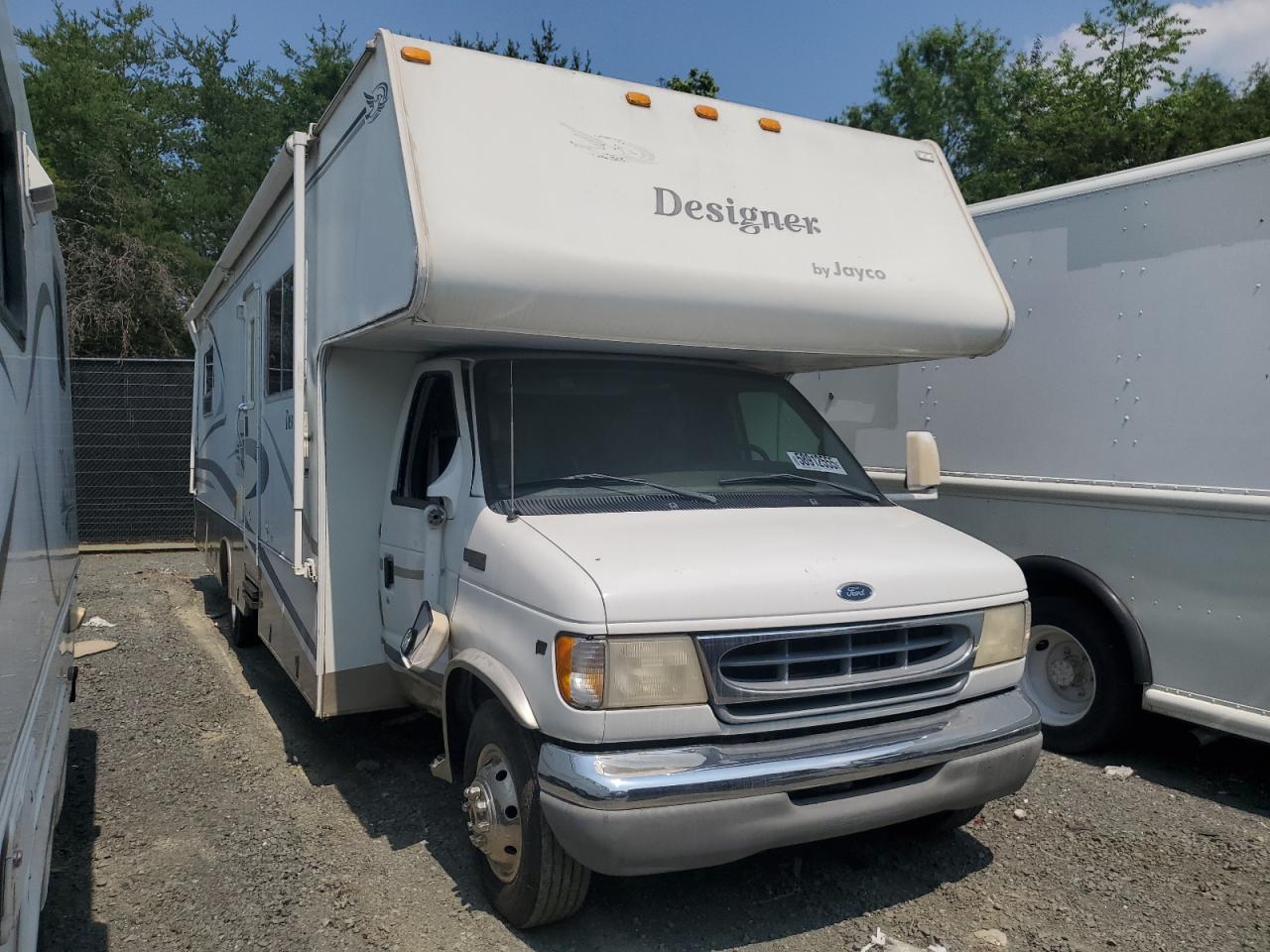 2001 Ford Econoline E450 Super Duty Cutaway Van zu verkaufen in Waldorf, MD - All Over