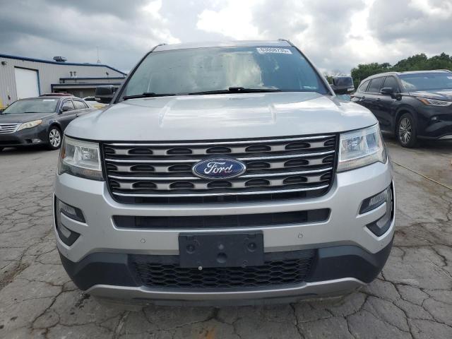 Parquets FORD EXPLORER 2017 Srebrny