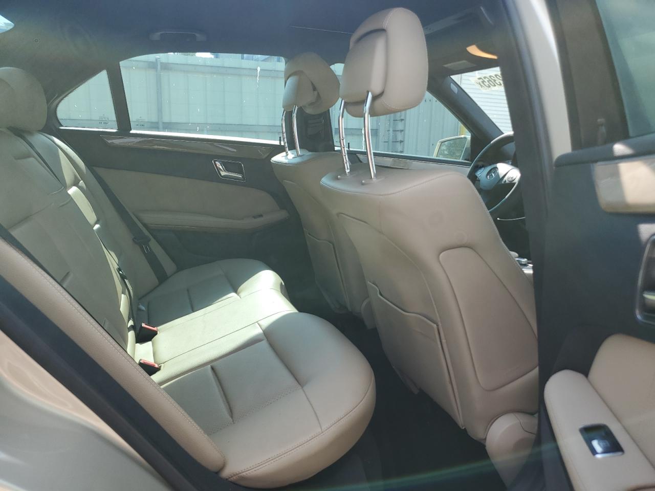 2011 Mercedes-Benz E 350 VIN: WDDHF5GB2BA373677 Lot: 62362365