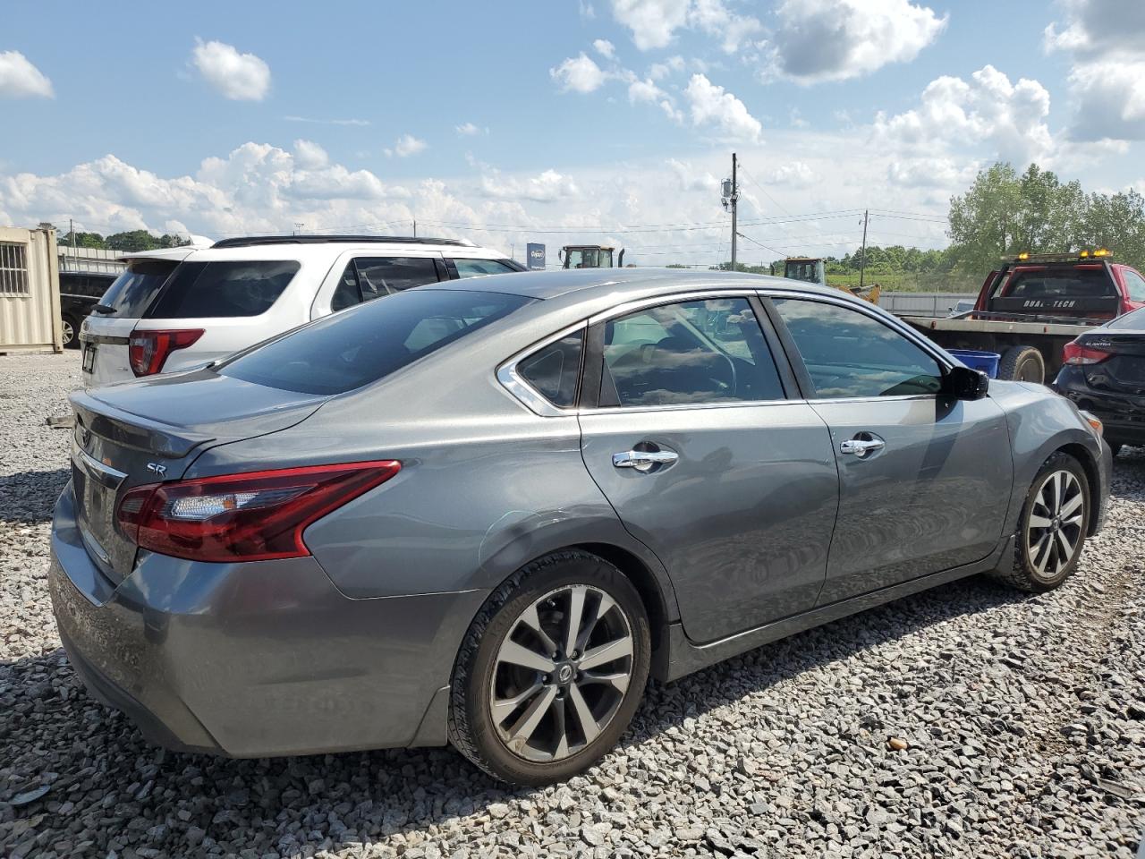1N4AL3AP5HC472414 NISSAN ALTIMA 2017