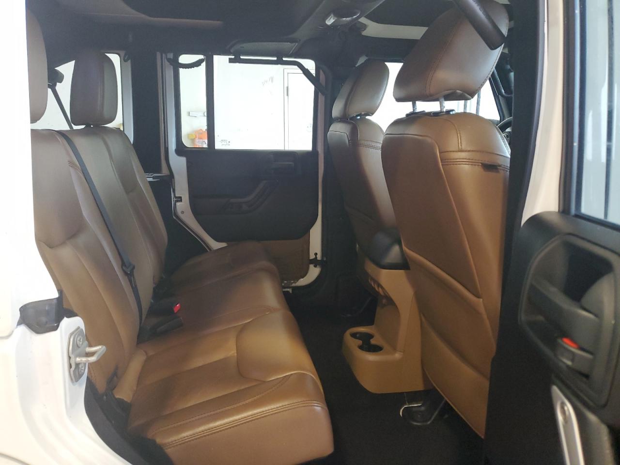 2015 Jeep Wrangler Unlimited Sahara VIN: 1C4HJWEG0FL560973 Lot: 59552135