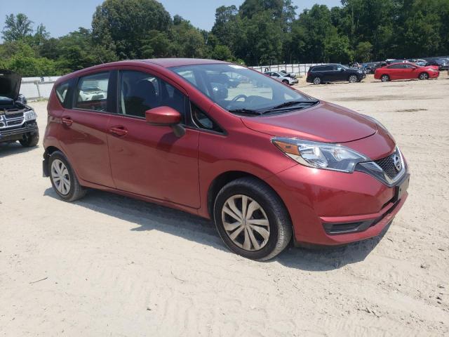  NISSAN VERSA 2017 Czerwony