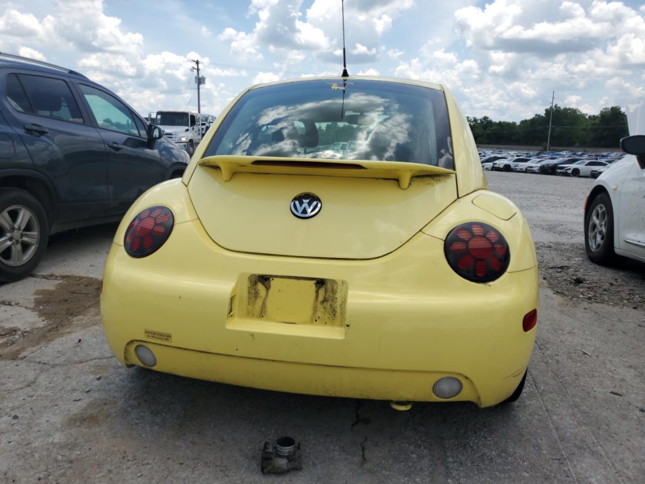 2002 Volkswagen New Beetle Gls VIN: 3VWCB21C42M400586 Lot: 61606265