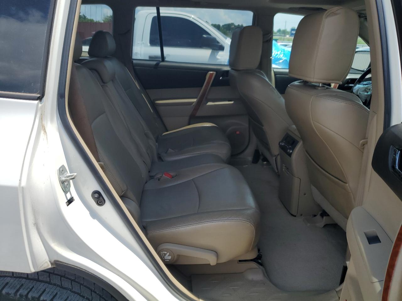2010 Toyota Highlander Limited VIN: 5TDYK3EH0AS002360 Lot: 62073465