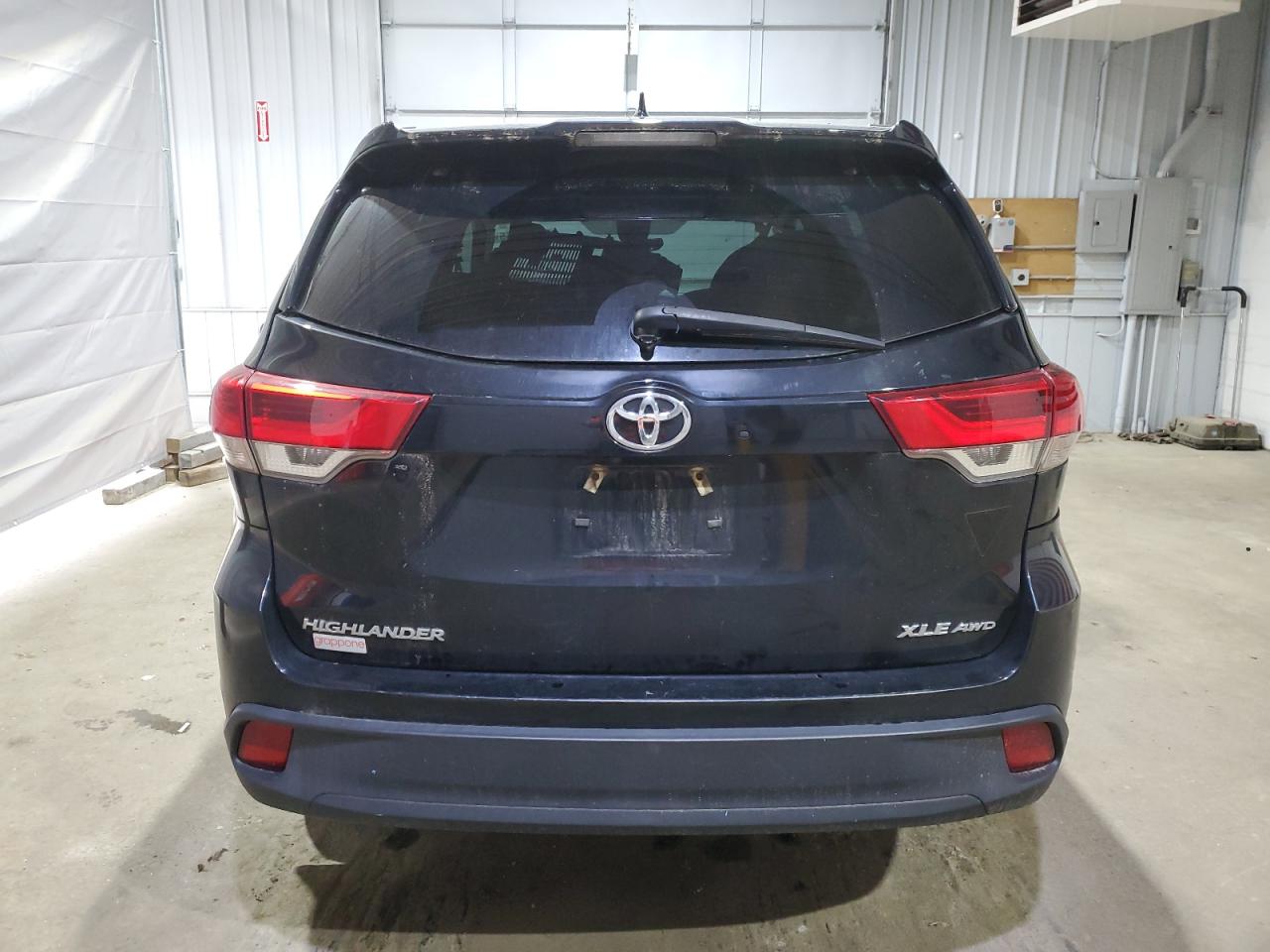 5TDJZRFH9JS529862 TOYOTA HIGHLANDER 2018
