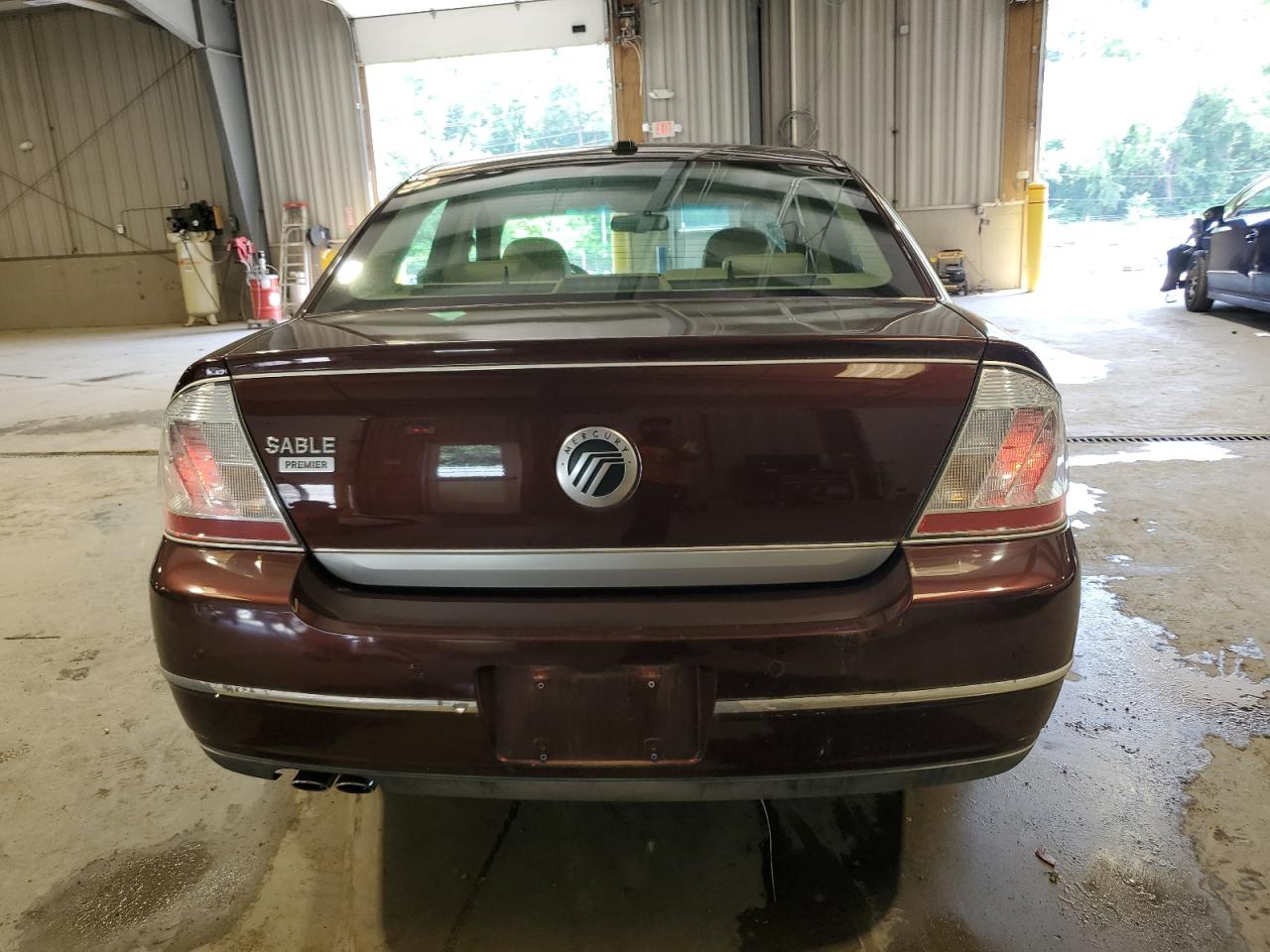 2009 Mercury Sable Premier VIN: 1MEHM42W69G626719 Lot: 62270835