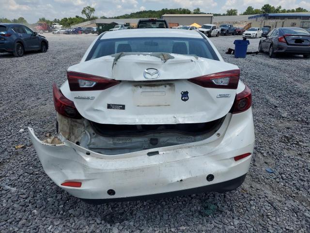 Sedans MAZDA 3 2015 White