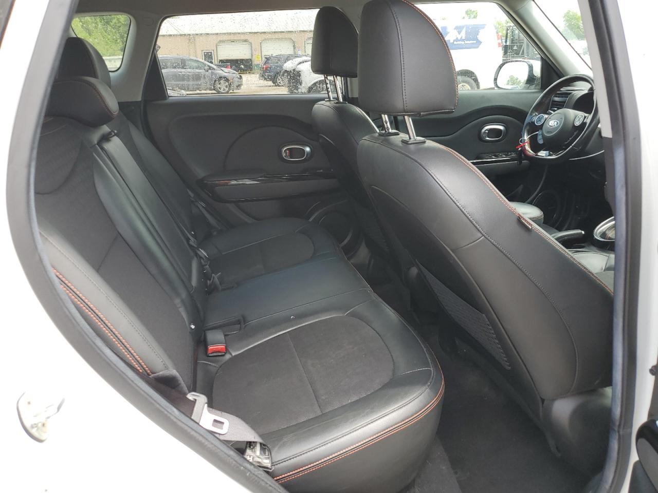 KIA SOUL 2018 VIN KNDJX3AA0J7894339 photo 10