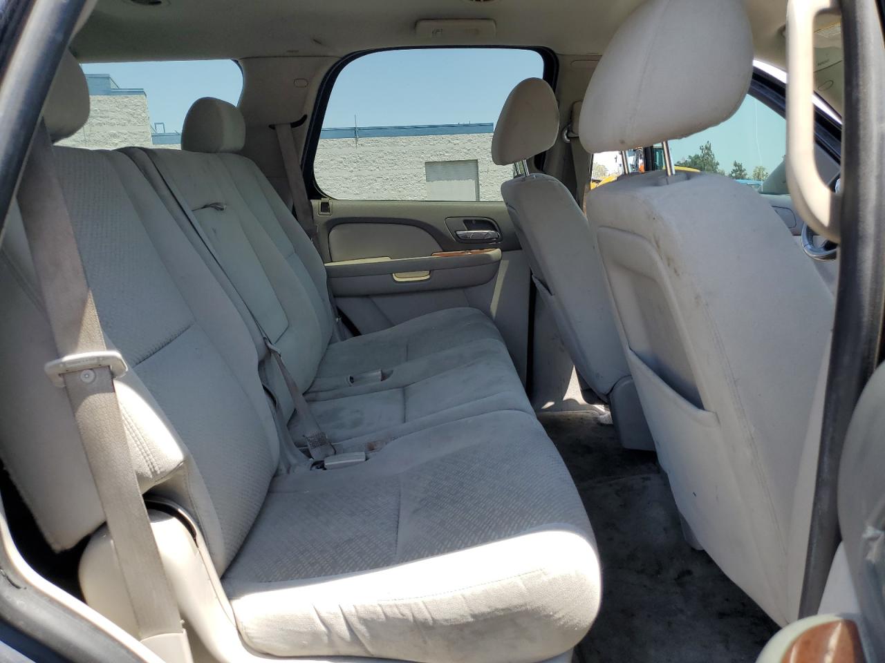 2008 GMC Yukon VIN: 1GKFC13J08J221961 Lot: 61946935