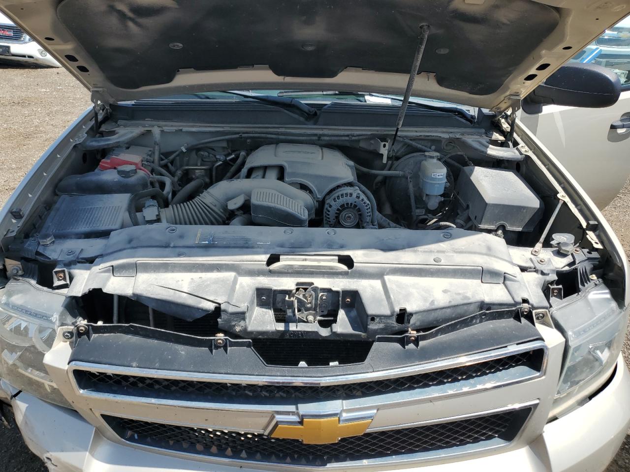 2011 Chevrolet Suburban C1500 VIN: 1GNSC5E02BR229713 Lot: 61527225