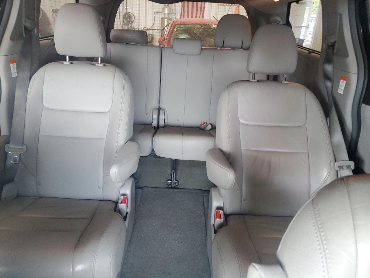 2015 Toyota Sienna Xle VIN: 5TDDK3DC3FS118289 Lot: 60559155