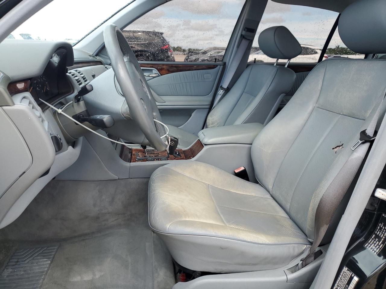 2001 Mercedes-Benz E 320 VIN: WDBJF65J21B254238 Lot: 62683325