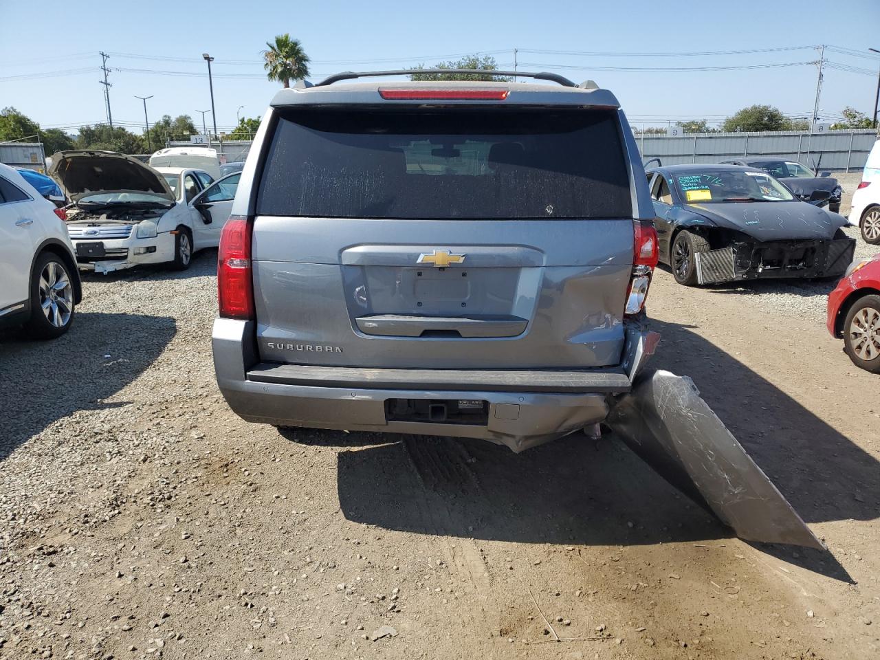 2018 Chevrolet Suburban C1500 Ls VIN: 1GNSCGKC1JR194249 Lot: 61763195