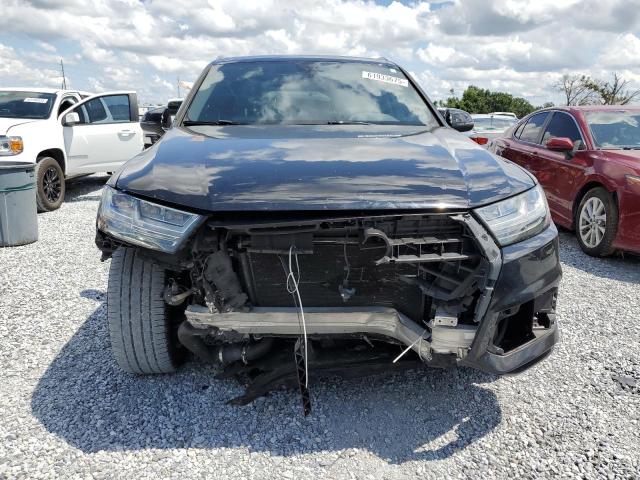  AUDI Q7 2017 Черный