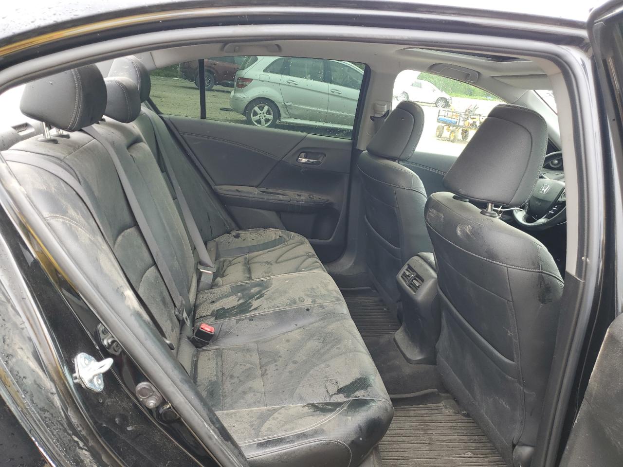 JHMCR6F77HC800393 HONDA ACCORD 2017