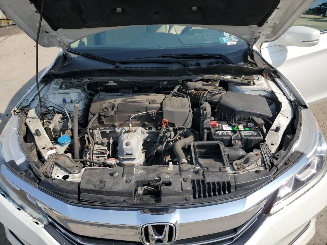 1HGCR2F73GA184083 HONDA ACCORD 2016