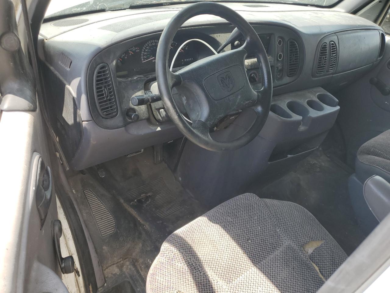 1998 Dodge Ram Van B1500 VIN: 2B7HB11X6WK142374 Lot: 59325885