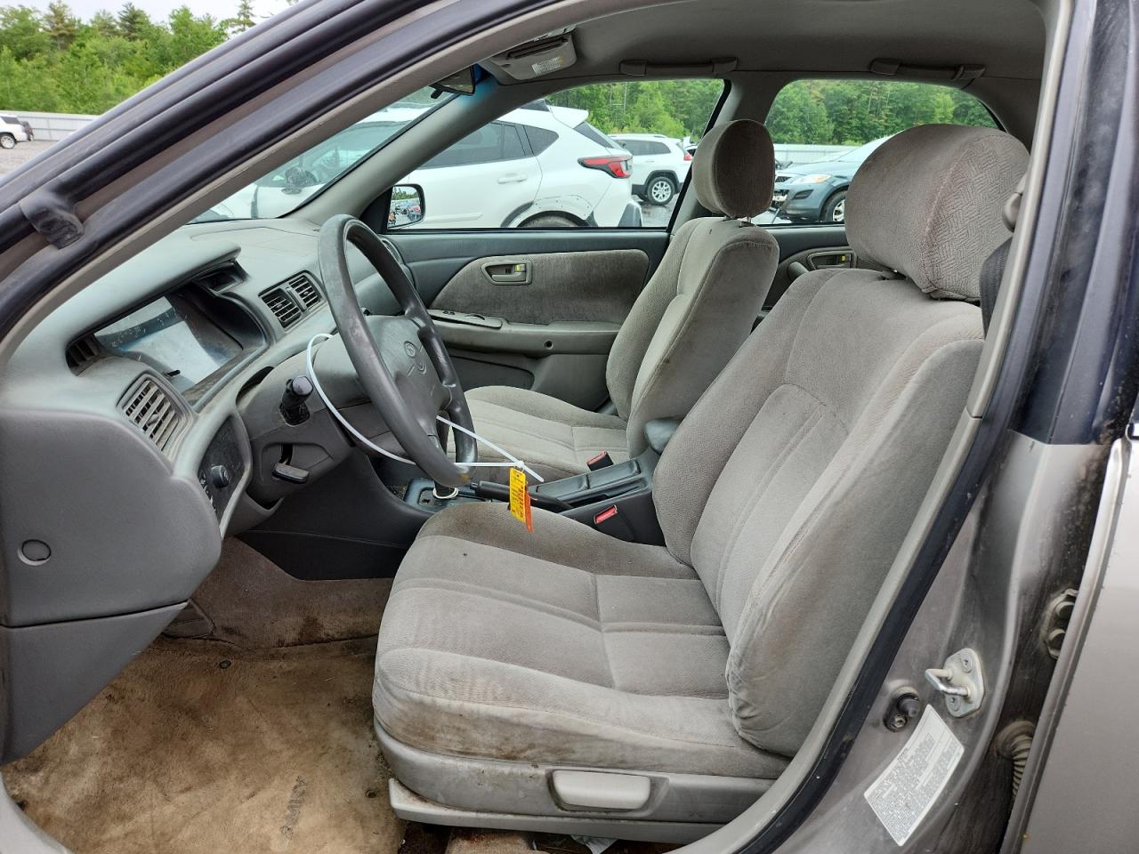 2000 Toyota Camry Ce VIN: 4T1BG22K2YU011676 Lot: 59351215