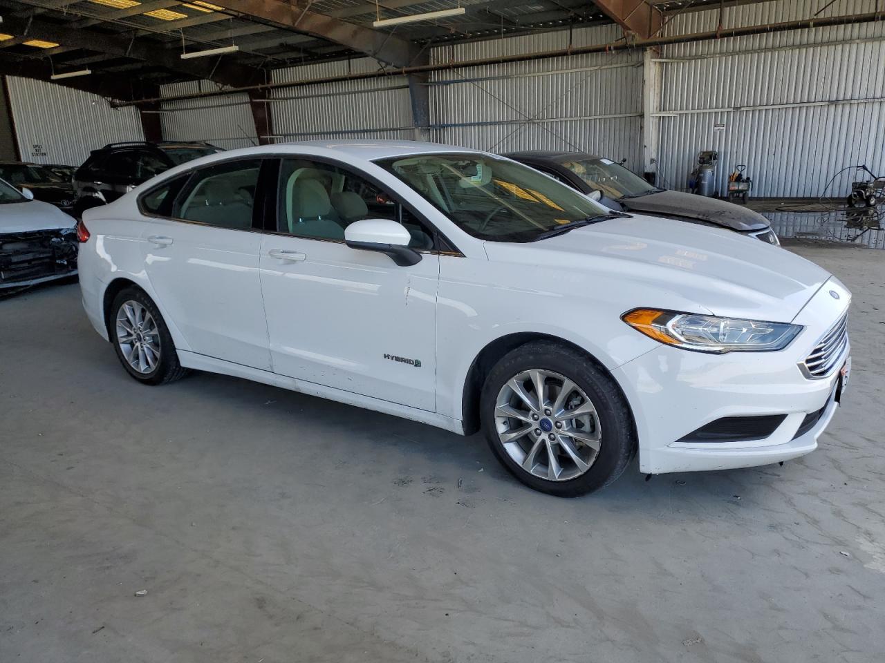 FORD FUSION 2017 VIN 3FA6P0LU8HR301489 photo 4