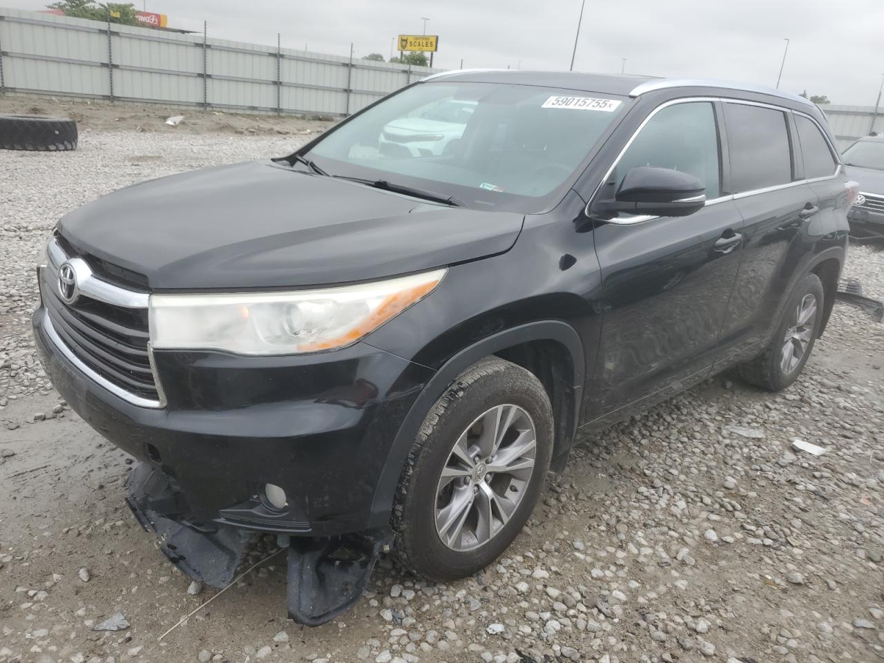 2014 Toyota Highlander Xle for Sale in Cahokia Heights, IL - Front End