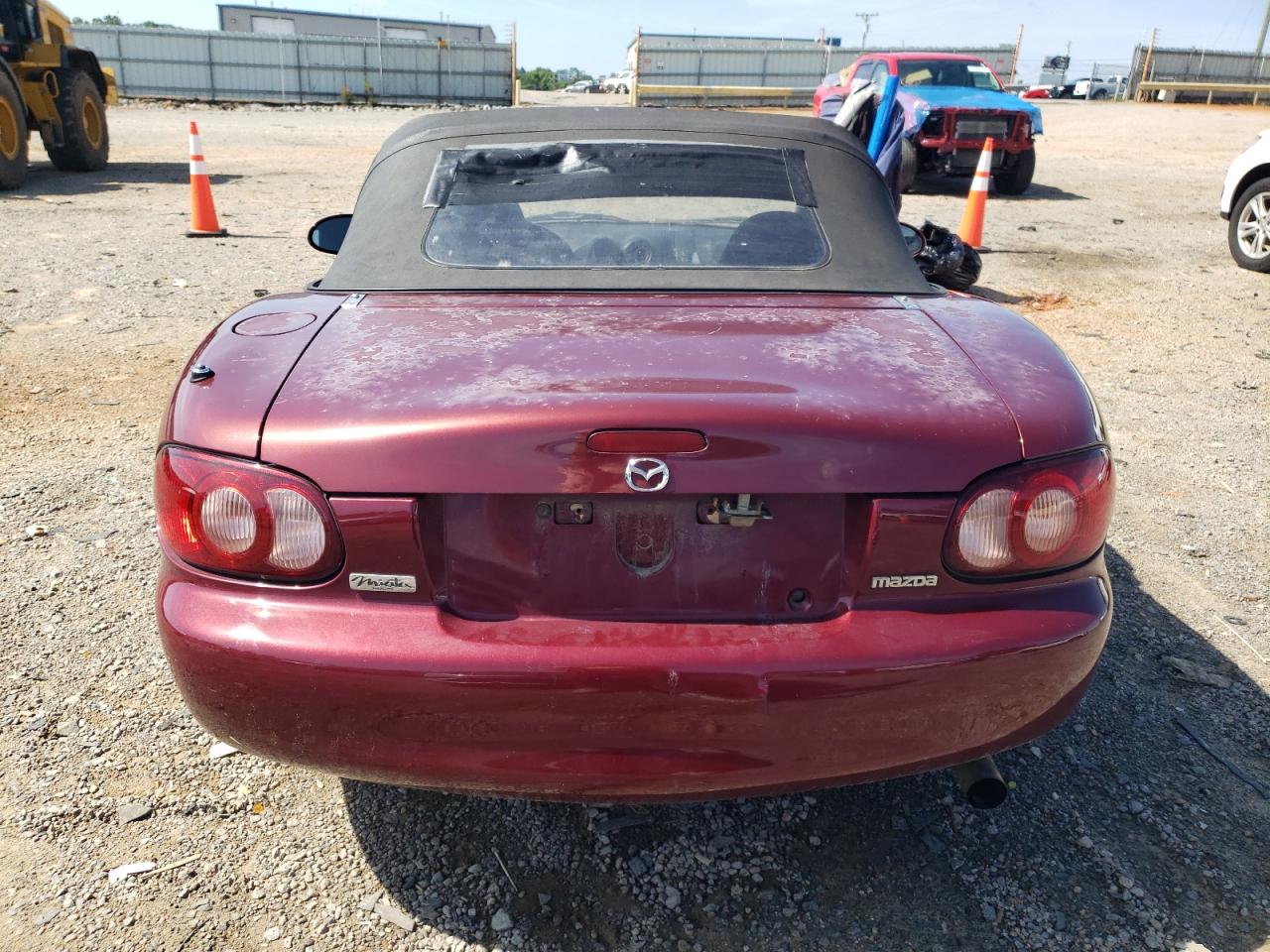 2003 Mazda Mx-5 Miata Base VIN: JM1NB353230300311 Lot: 61742985