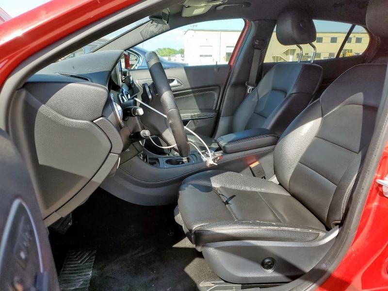 Parquets MERCEDES-BENZ GLA-CLASS 2016 Czerwony