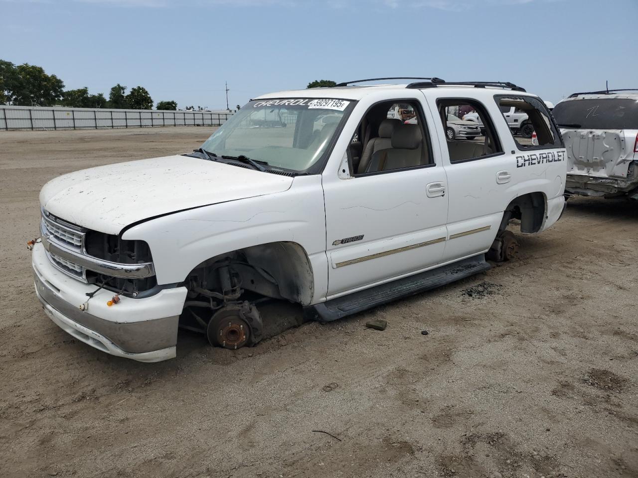 2003 Chevrolet Tahoe C1500 იყიდება Bakersfield-ში, CA - Vandalism
