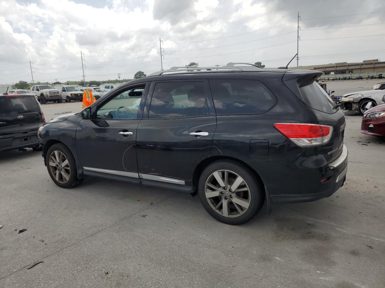 5N1AR2MNXGC610035 NISSAN PATHFINDER 2016